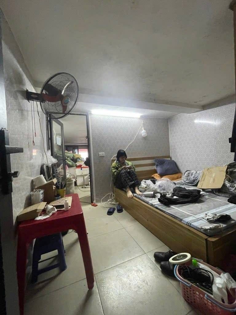 Bán nhà Giải Phóng - diện tích 27.1m2 1 tầng - Ô tô đỗ cửa - giá 2,8 tỷ