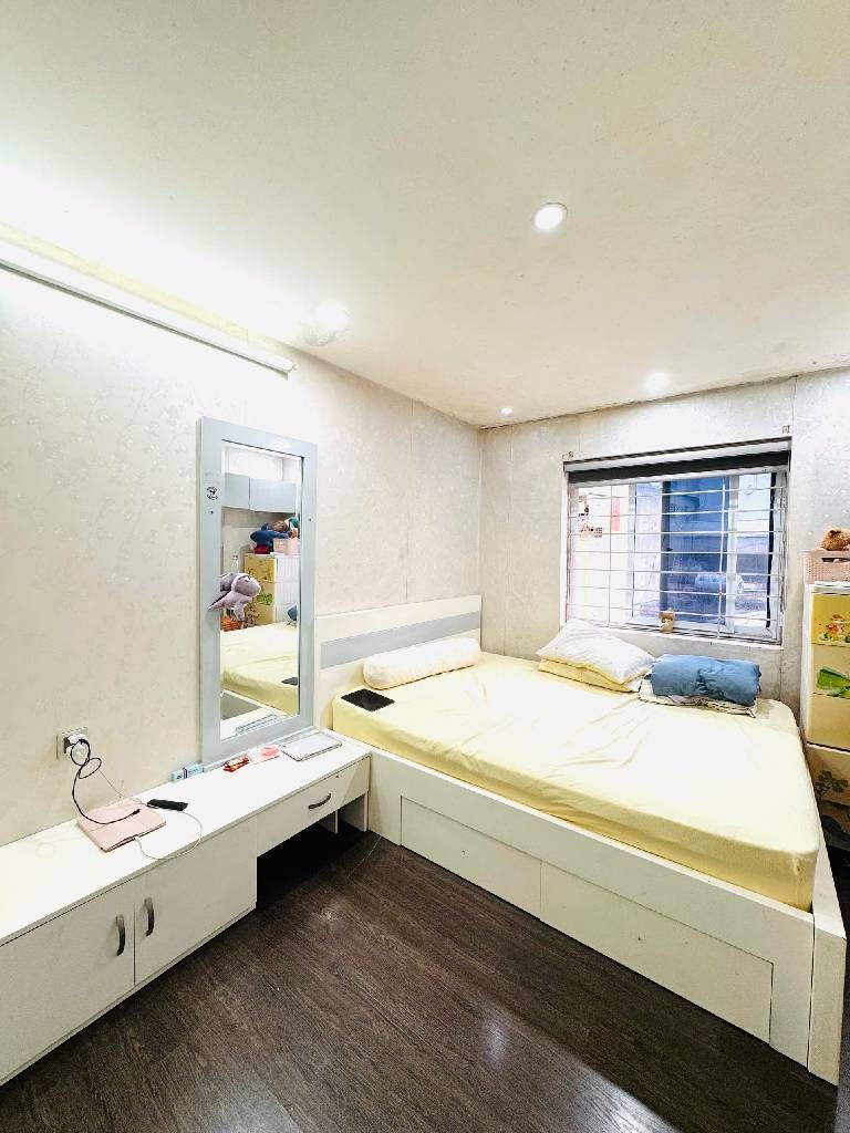 Bán nhà Tập thể Thổ Quan - diện tích 38,9m2 1 tầng - 2 phòng ngủ - giá 5,25 tỷ