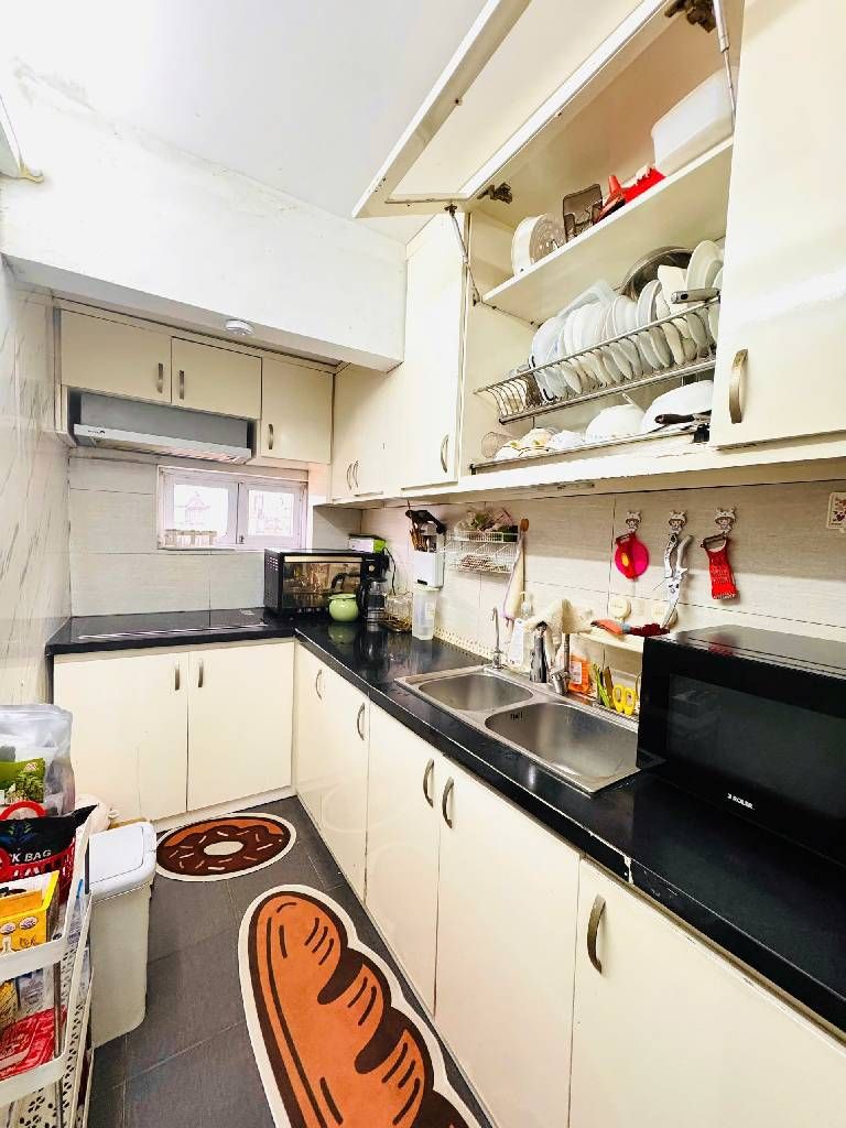 Bán nhà Tập thể Thổ Quan - diện tích 38,9m2 1 tầng - 2 phòng ngủ - giá 5,25 tỷ