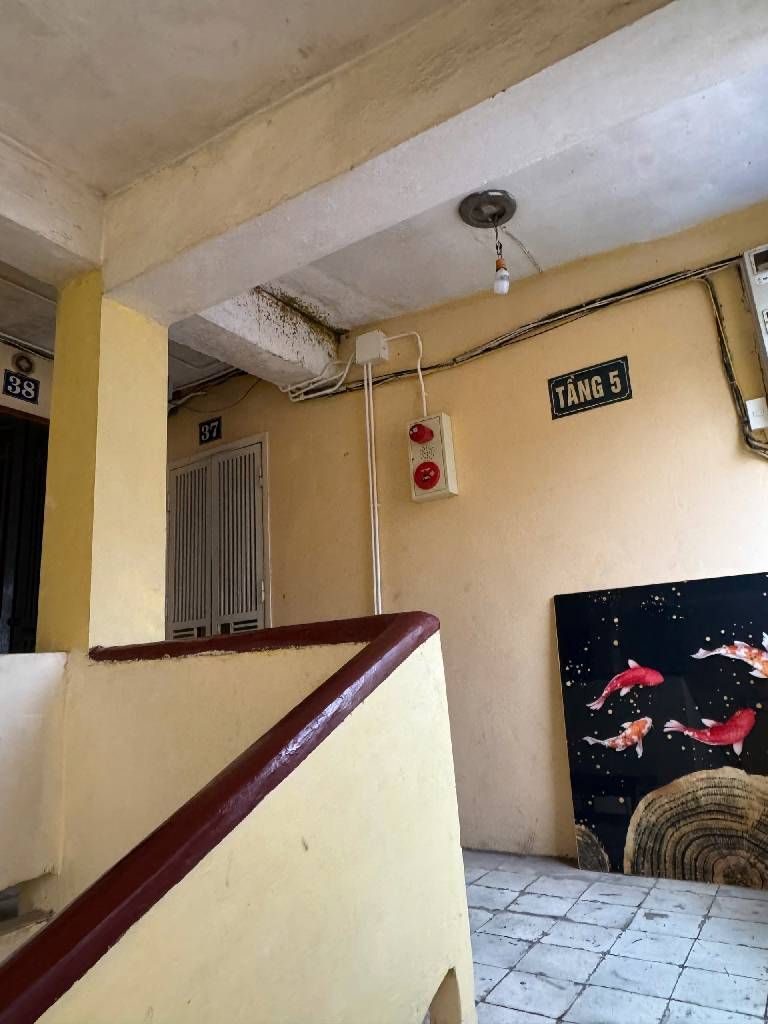 Bán nhà Tập thể Thổ Quan - diện tích 38,9m2 1 tầng - 2 phòng ngủ - giá 5,25 tỷ