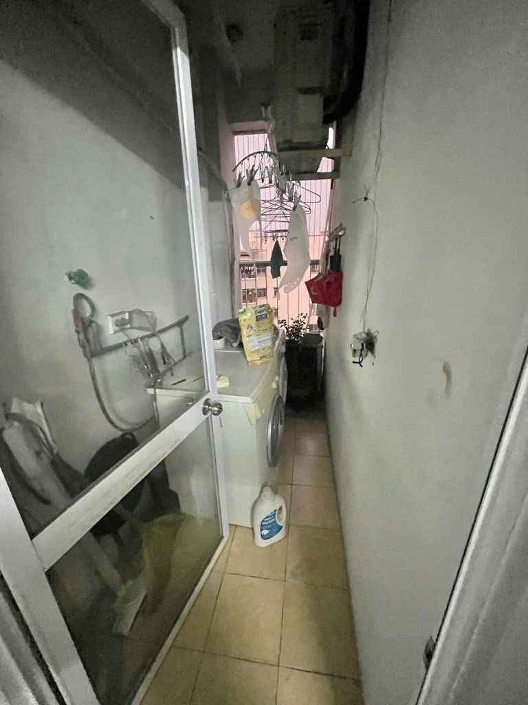 Bán nhà Tây Nam Linh Đàm - diện tích 57m2 12 tầng - Căn hộ 2 phòng ngủ - giá 4,8 tỷ