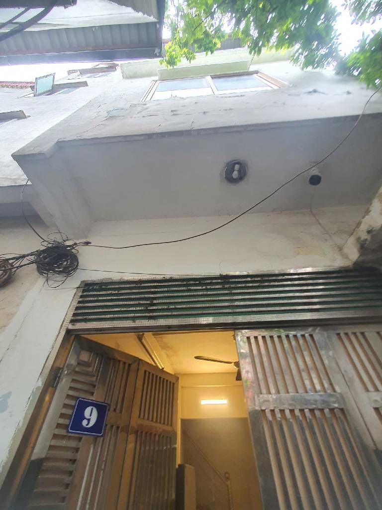 Bán nhà Đại La - diện tích 27,5m2 3 tầng - Ngõ nông, gần phố - giá 7,4 tỷ