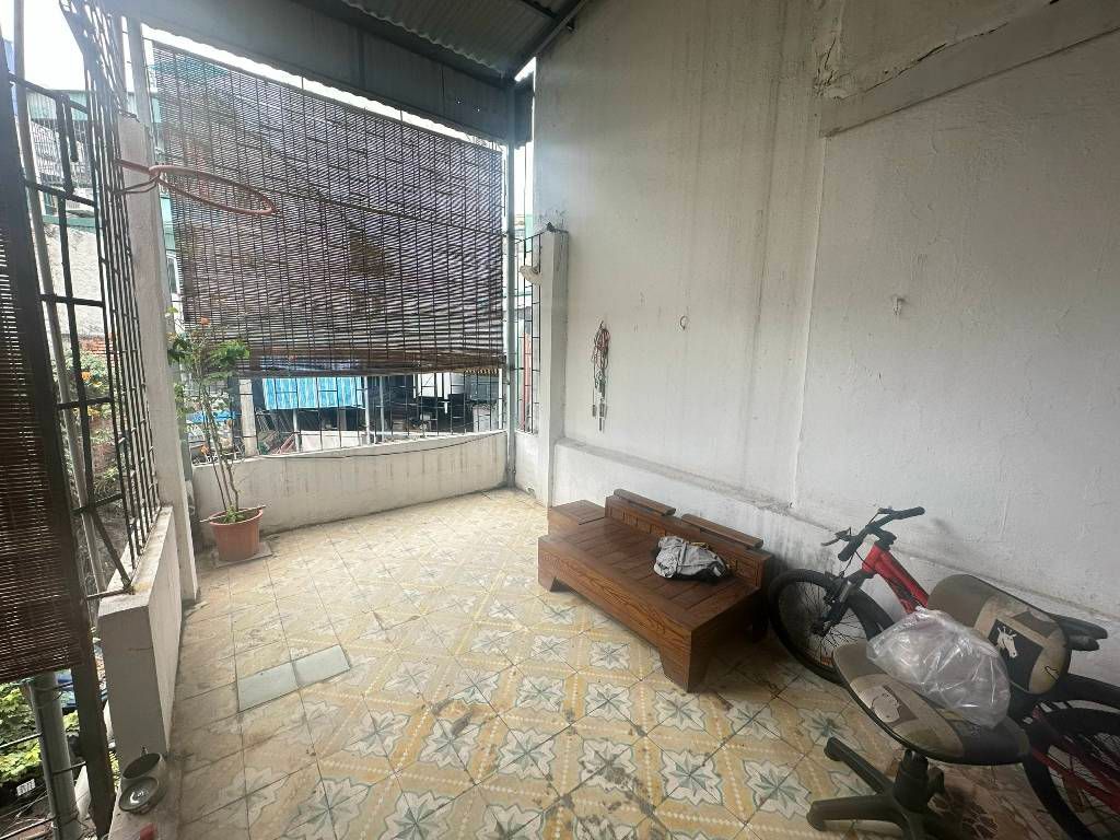 Bán nhà Đại La - diện tích 27,5m2 3 tầng - Ngõ nông, gần phố - giá 7,4 tỷ