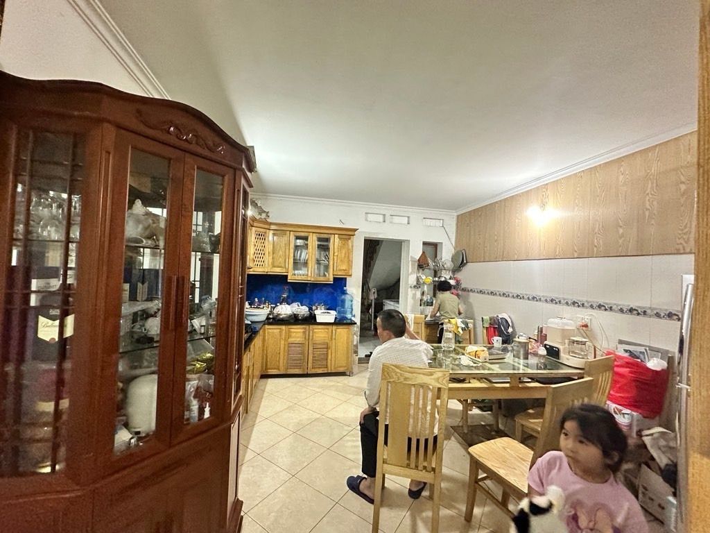 Bán nhà Vĩnh Tuy - diện tích 63,5m2 3 tầng - Ô Tô Đỗ Ngay Đêm Vào Nhà - giá 20,5 tỷ