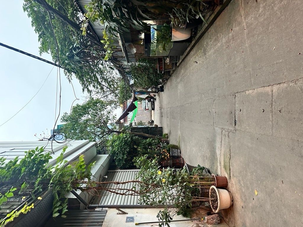 Bán nhà Vĩnh Tuy - diện tích 63,5m2 3 tầng - Ô Tô Đỗ Ngay Đêm Vào Nhà - giá 20,5 tỷ