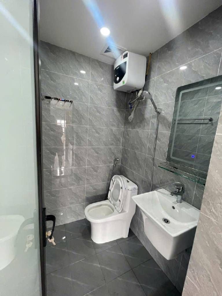 Bán nhà Vĩnh Hưng - diện tích 52m2 6 tầng - Căn hộ chung cư mini - giá 13,5 tỷ