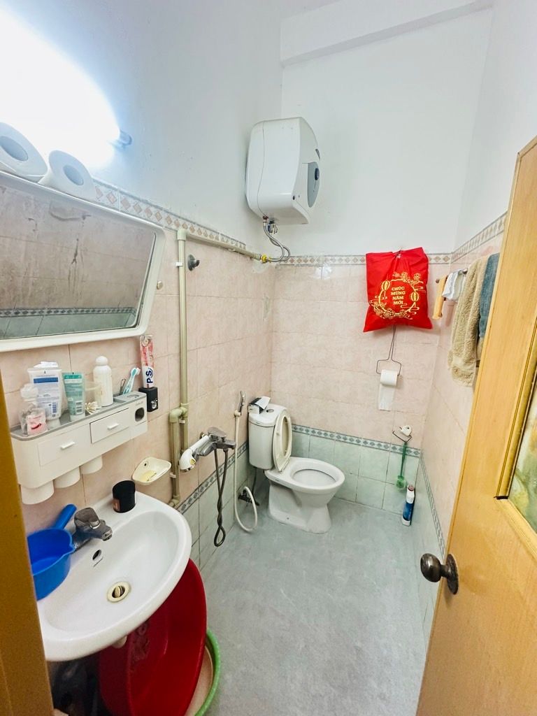 Bán nhà Kim Giang - diện tích 31,7m2 4 tầng - nhà dân đẹp - giá 7,6 tỷ