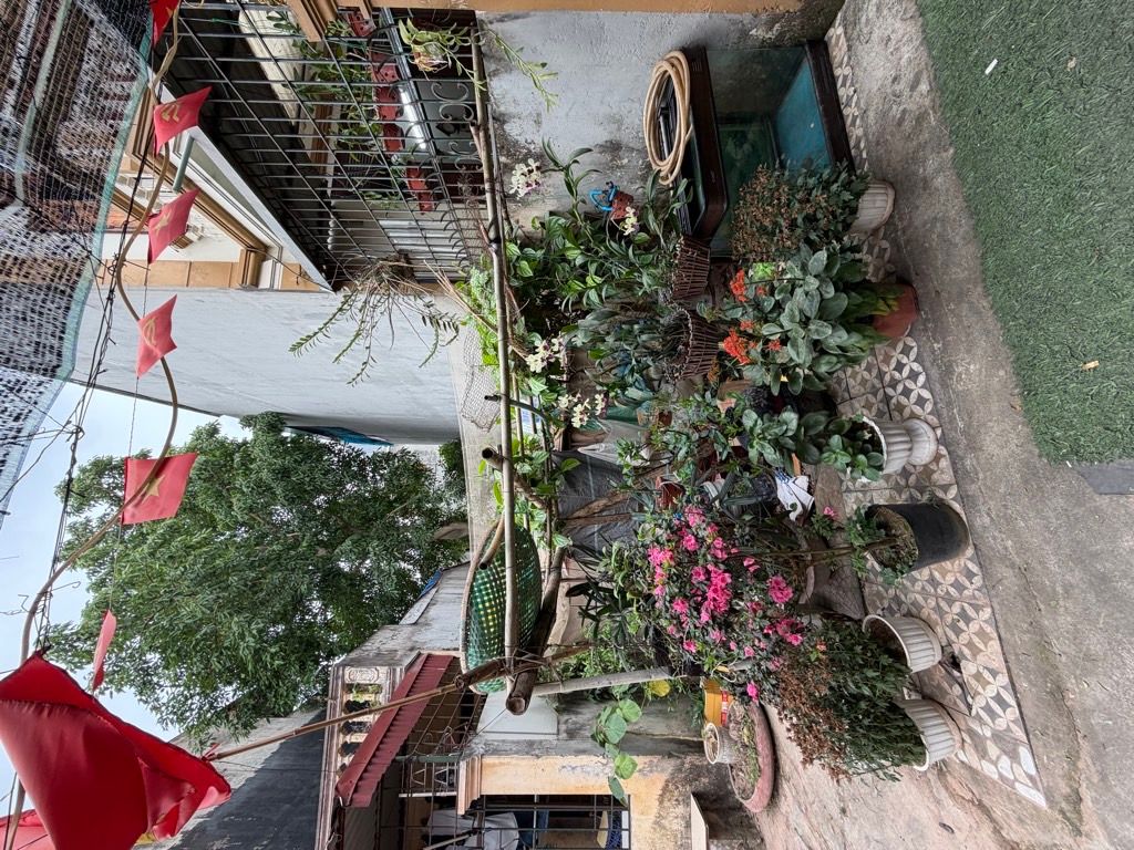 Bán nhà Thúy Lĩnh - diện tích 71m2 1 tầng - Ô tô 4 chỗ đỗ - giá 10,5 tỷ