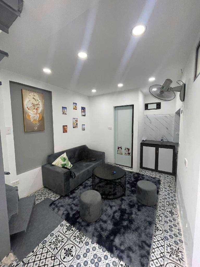 Bán nhà Lương Thế Vinh - diện tích 10m2 2 tầng - ô tô đỗ cửa - giá 1,58 tỷ