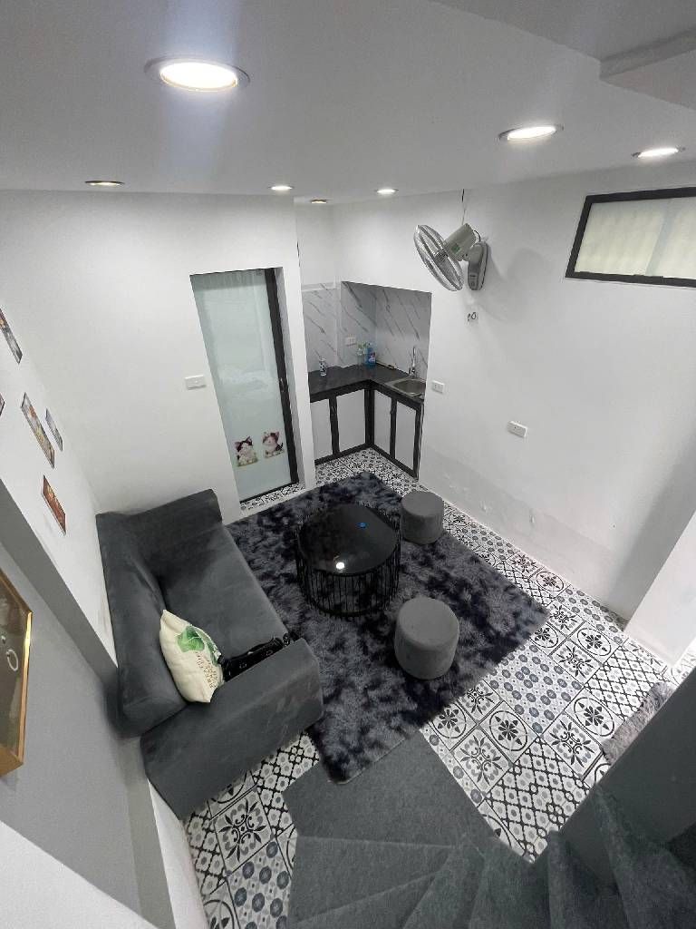 Bán nhà Lương Thế Vinh - diện tích 10m2 2 tầng - ô tô đỗ cửa - giá 1,58 tỷ