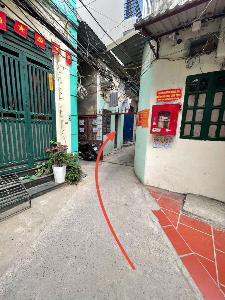 Bán nhà Nguyễn Đức Cảnh - diện tích 11,4m2 4 tầng - Ngõ 151 thông tứ tung - giá 1,9 tỷ