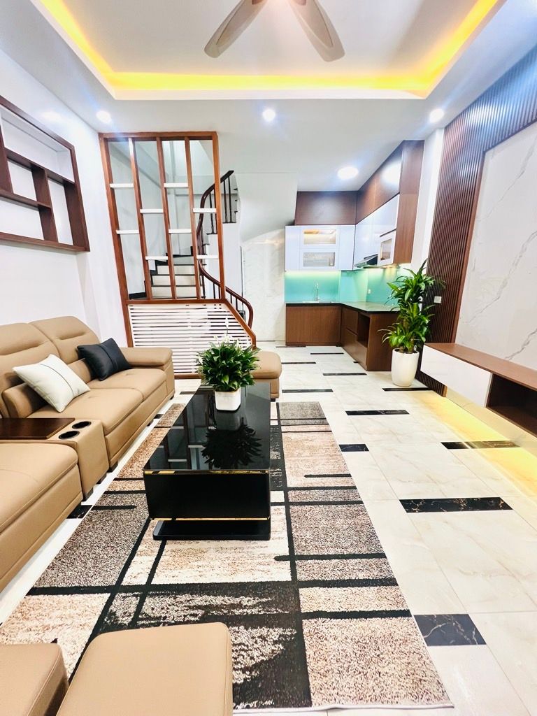 Bán nhà Vĩnh Hưng - diện tích 30m2 6 tầng - Mặt tiền rộng - giá 7,95 tỷ