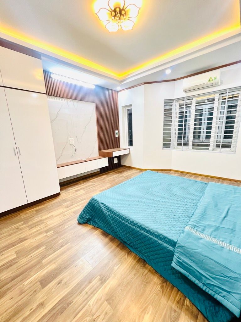 Bán nhà Vĩnh Hưng - diện tích 30m2 6 tầng - Mặt tiền rộng - giá 7,95 tỷ