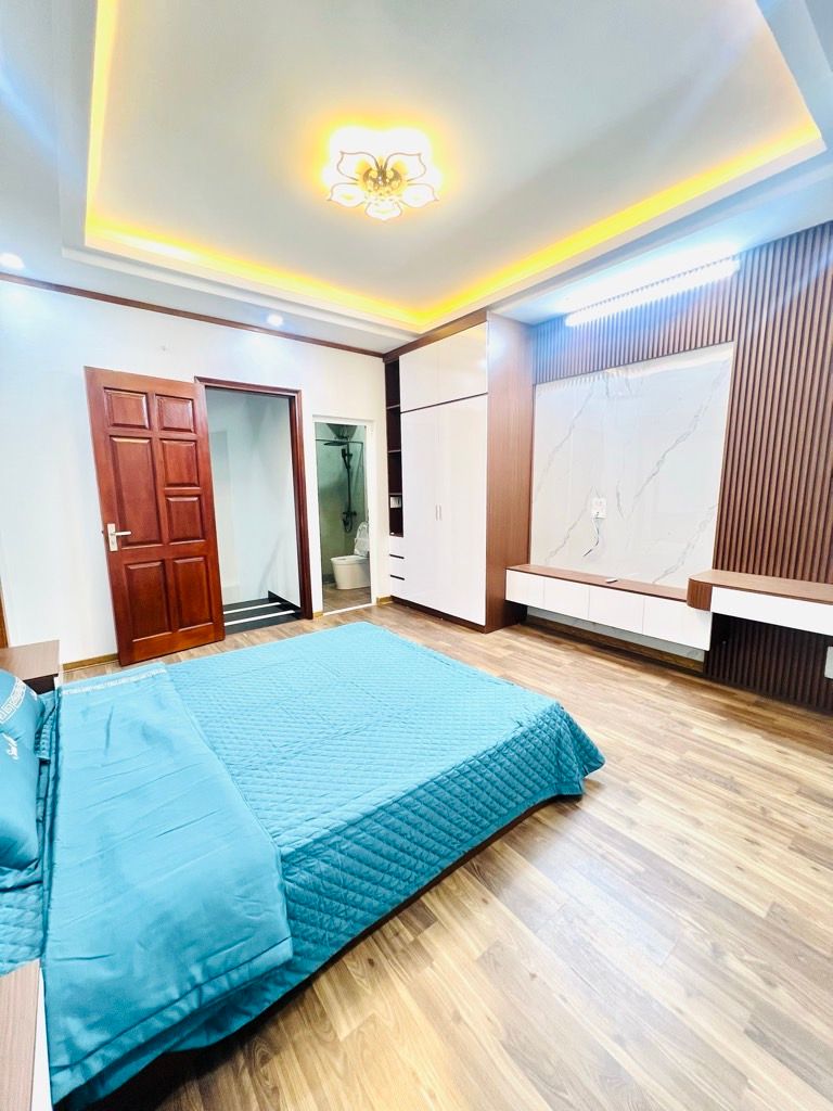 Bán nhà Vĩnh Hưng - diện tích 30m2 6 tầng - Mặt tiền rộng - giá 7,95 tỷ