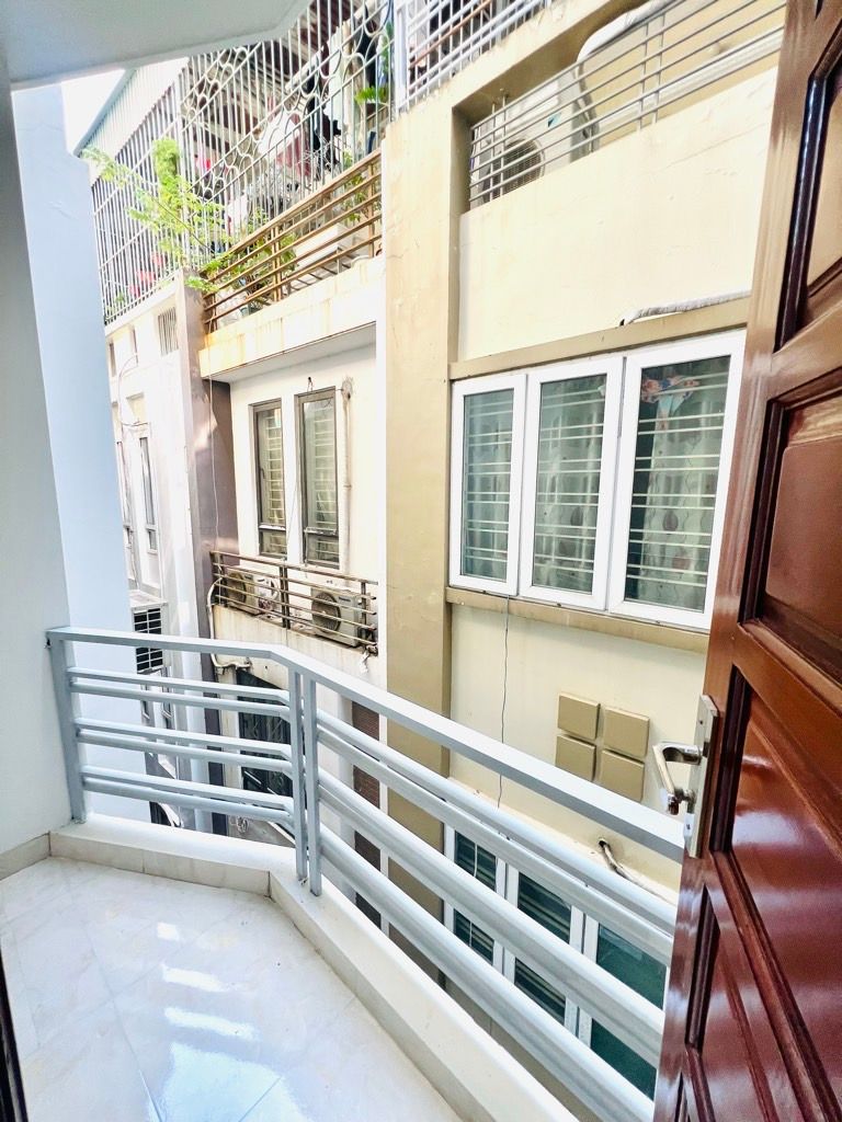 Bán nhà Vĩnh Hưng - diện tích 30m2 6 tầng - Mặt tiền rộng - giá 7,95 tỷ