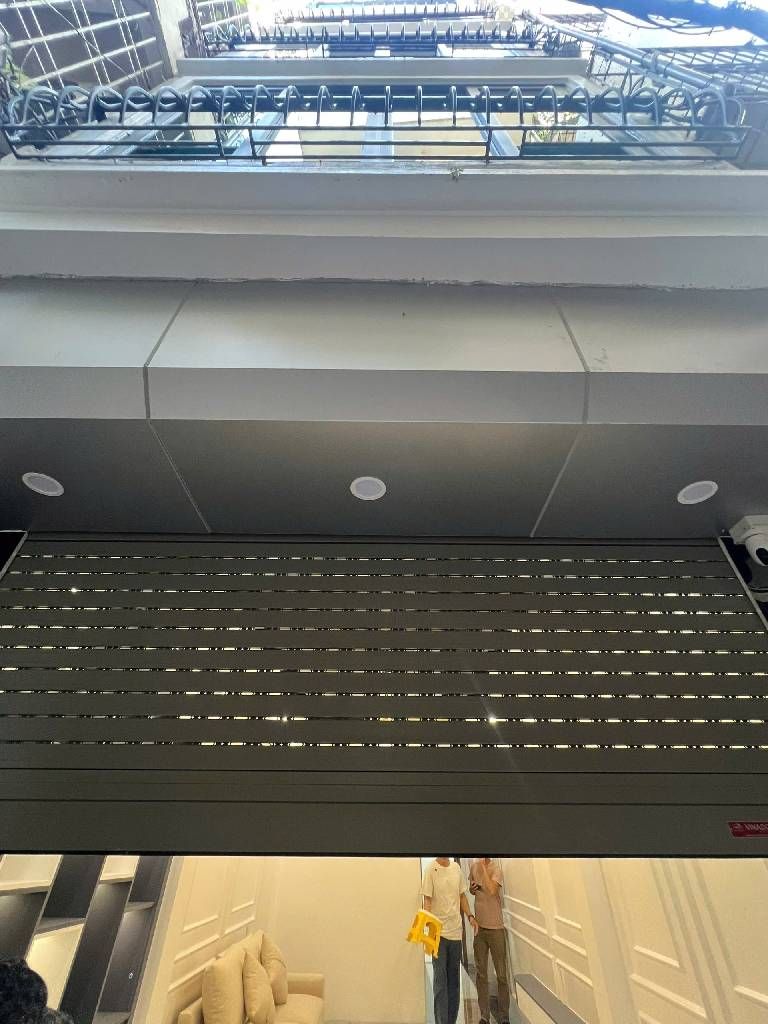 Bán nhà Bùi Xương Trạch - diện tích 41.4m2 5 tầng - thang máy đẹp mới lung linh - giá 11,8 tỷ