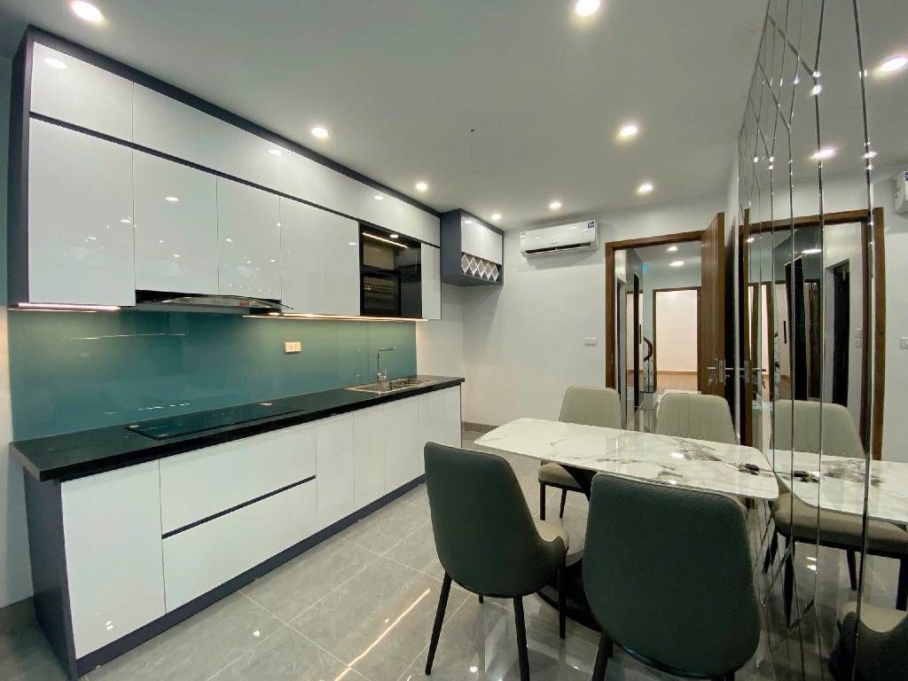 Bán nhà Bùi Xương Trạch - diện tích 41.4m2 5 tầng - thang máy đẹp mới lung linh - giá 11,8 tỷ