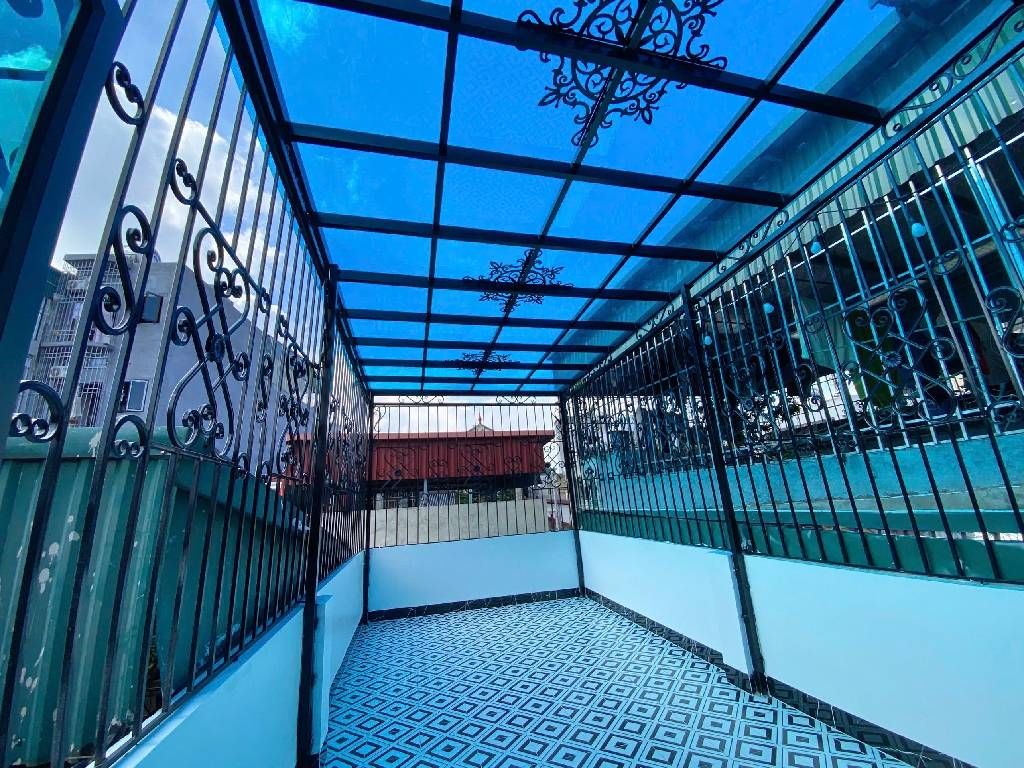 Bán nhà Bùi Xương Trạch - diện tích 41.4m2 5 tầng - thang máy đẹp mới lung linh - giá 11,8 tỷ