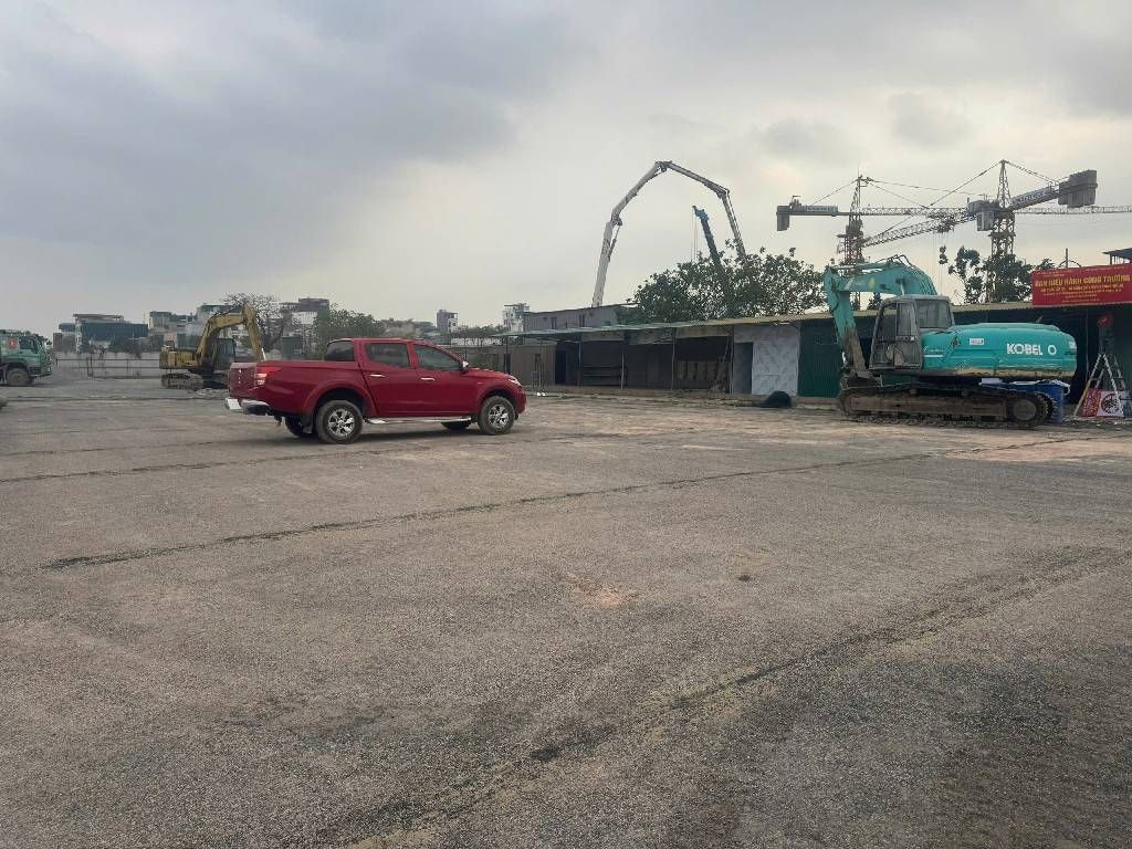 Bán nhà Bùi Xương Trạch - diện tích 41.4m2 5 tầng - thang máy đẹp mới lung linh - giá 11,8 tỷ