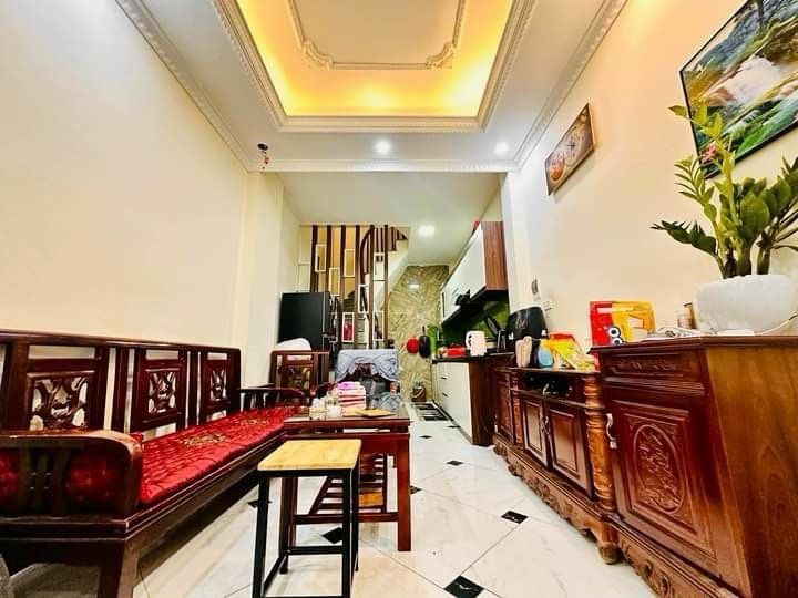 Bán nhà Tân Mai - diện tích 27m2 4 tầng - Lô góc 2 thoáng - giá 8,3 tỷ