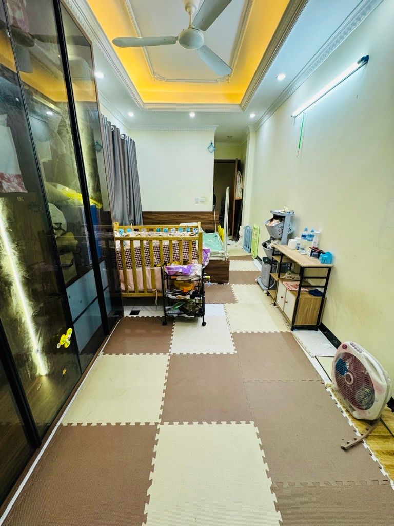 Bán nhà Tân Mai - diện tích 27m2 4 tầng - Lô góc 2 thoáng - giá 8,3 tỷ