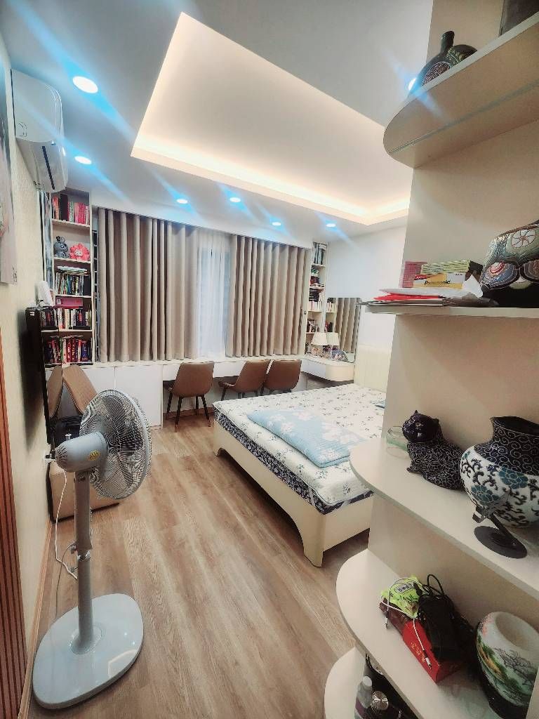 Bán nhà Đền Lừ 1 - diện tích 40m2 5 tầng - Gara ô tô, nhà phân lô - giá 20,5 tỷ