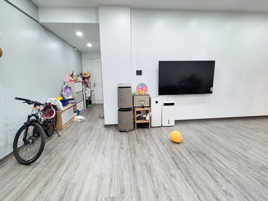 Bán nhà Nguyễn Tuân - diện tích 90m2 1 tầng - Căn góc - giá 7,9 tỷ