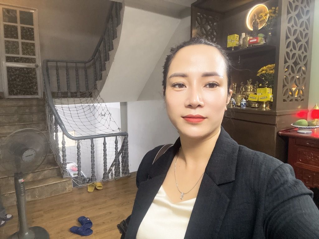 Bán nhà Lạc trung - diện tích 36m2 5 tầng - Ô chờ thang máy - giá 9,9 tỷ