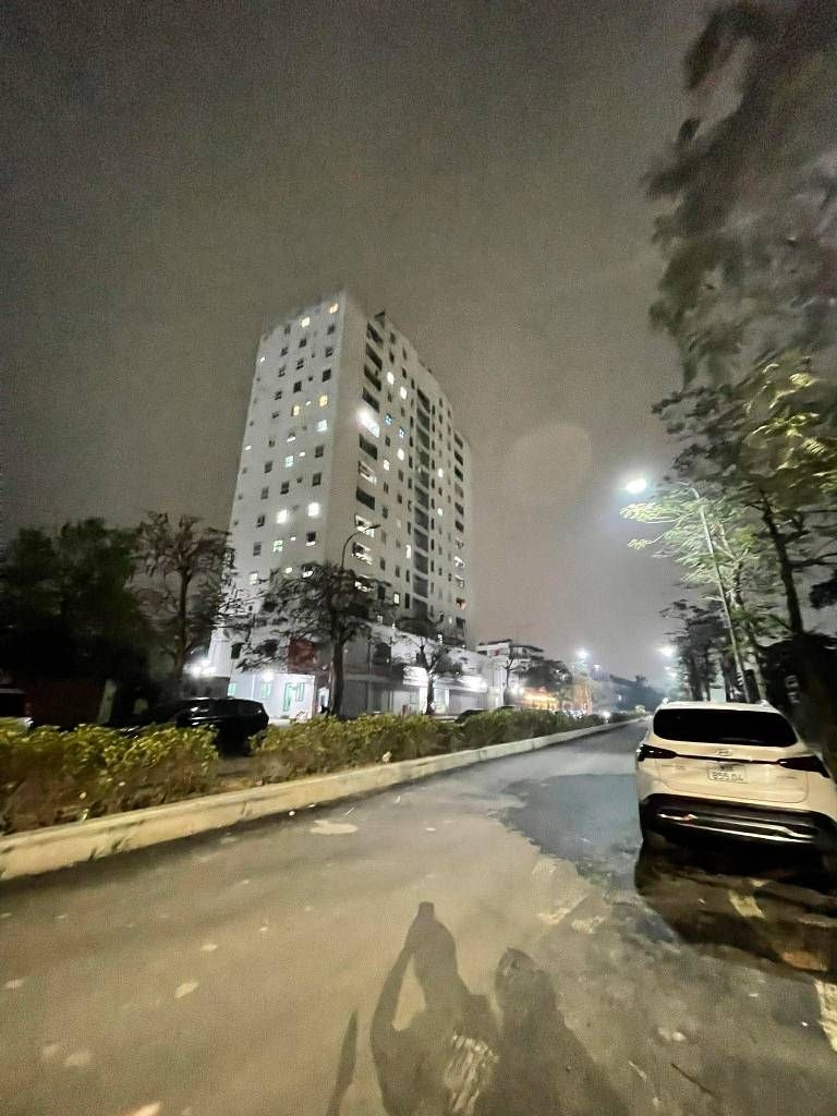 Bán nhà KIM GIANG - diện tích 57m2 3 tầng - Ô TÔ VÀO NHÀ - giá 18,5 tỷ