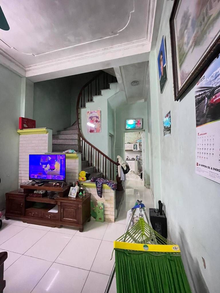 Bán nhà KIM GIANG - diện tích 57m2 3 tầng - Ô TÔ VÀO NHÀ - giá 18,5 tỷ