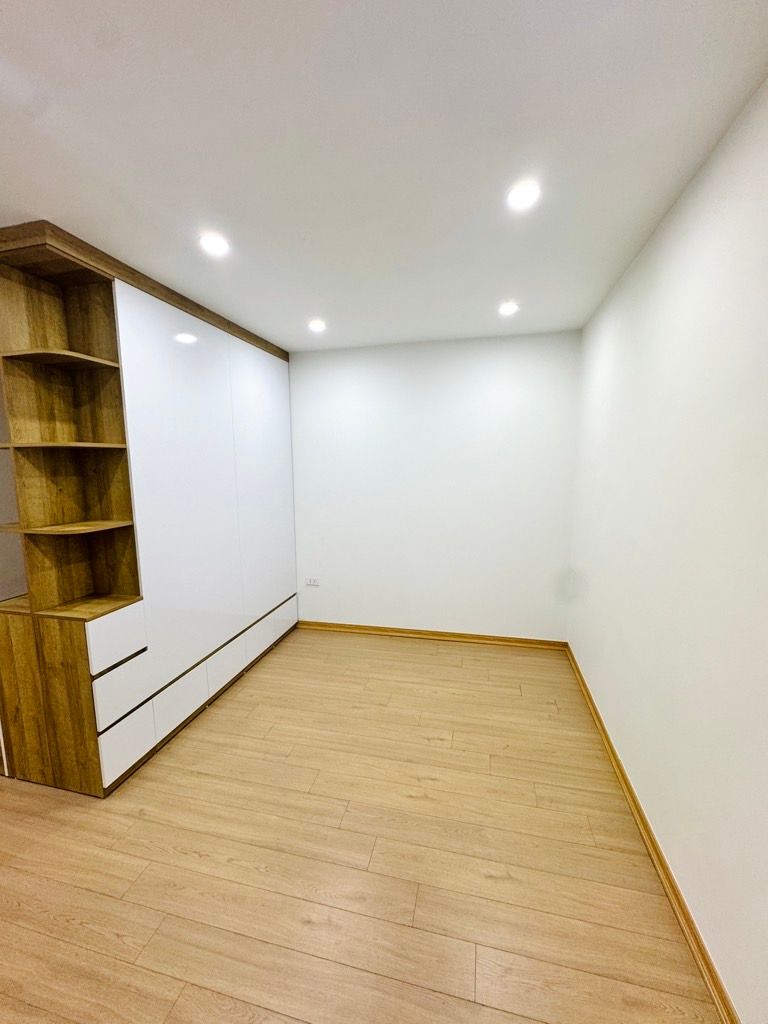 Bán nhà Thanh Xuân Bắc - diện tích 30.5m2 2 tầng - 2PN, 2WC - giá 4,3 tỷ