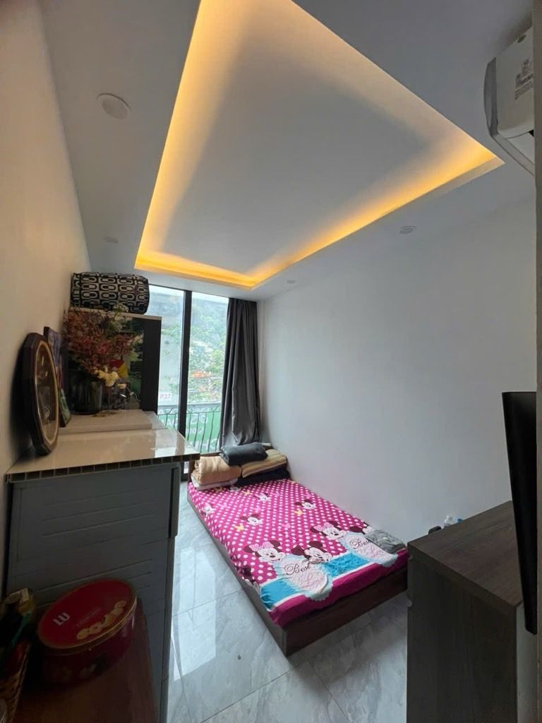 Bán nhà Minh Khai - diện tích 27m2 5 tầng - Mặt phố nhỏ xinh - giá 13,5 tỷ