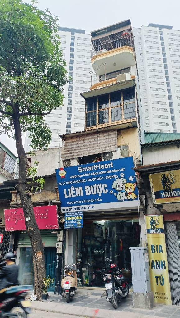 Bán nhà Trương Định - diện tích 30m2 5 tầng - Mặt đường - giá 12 tỷ