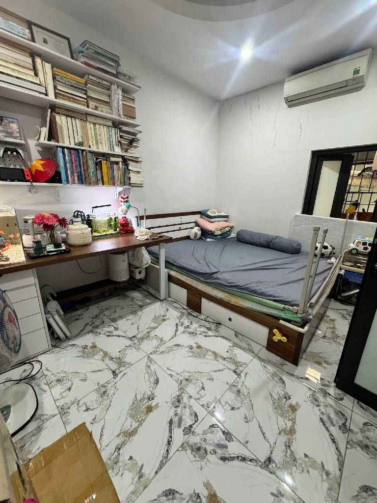 Bán nhà Bùi Xương Trạch - diện tích 37m2 2 tầng - gần ô tô - giá 3,65 tỷ