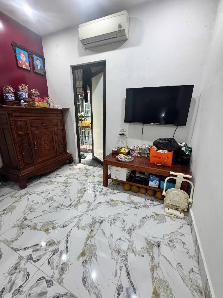 Bán nhà Bùi Xương Trạch - diện tích 37m2 2 tầng - gần ô tô - giá 3,65 tỷ