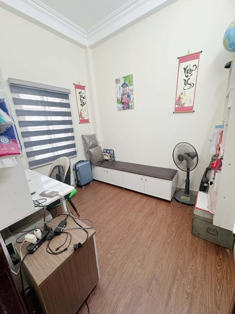 Bán nhà Lĩnh Nam - diện tích 30m2 4 tầng - Nhà dân xây chắc chắn đẹp thiết kế đủ công năng - giá 6,9 tỷ