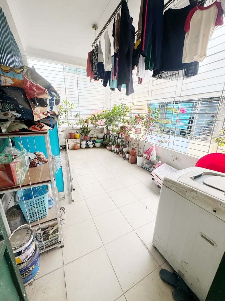 Bán nhà Lĩnh Nam - diện tích 30m2 4 tầng - Nhà dân xây chắc chắn đẹp thiết kế đủ công năng - giá 6,9 tỷ