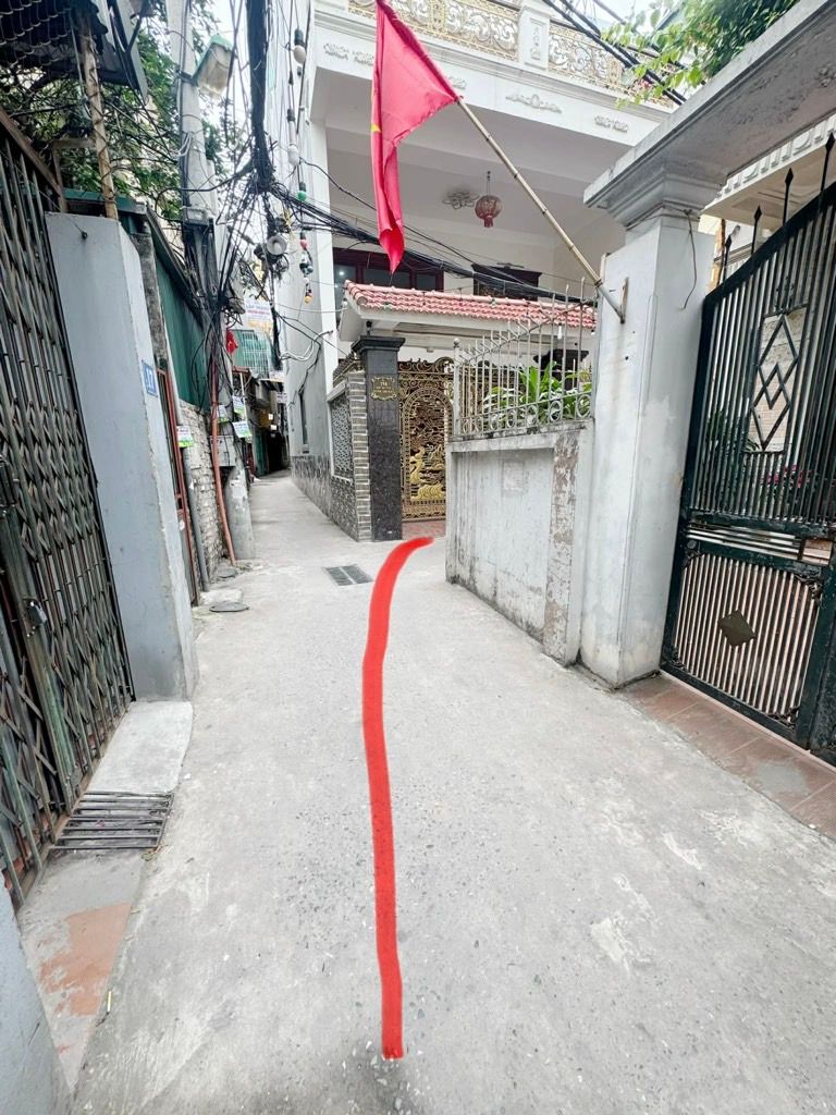 Bán nhà Lĩnh Nam - diện tích 30m2 4 tầng - Nhà dân xây chắc chắn đẹp thiết kế đủ công năng - giá 6,9 tỷ