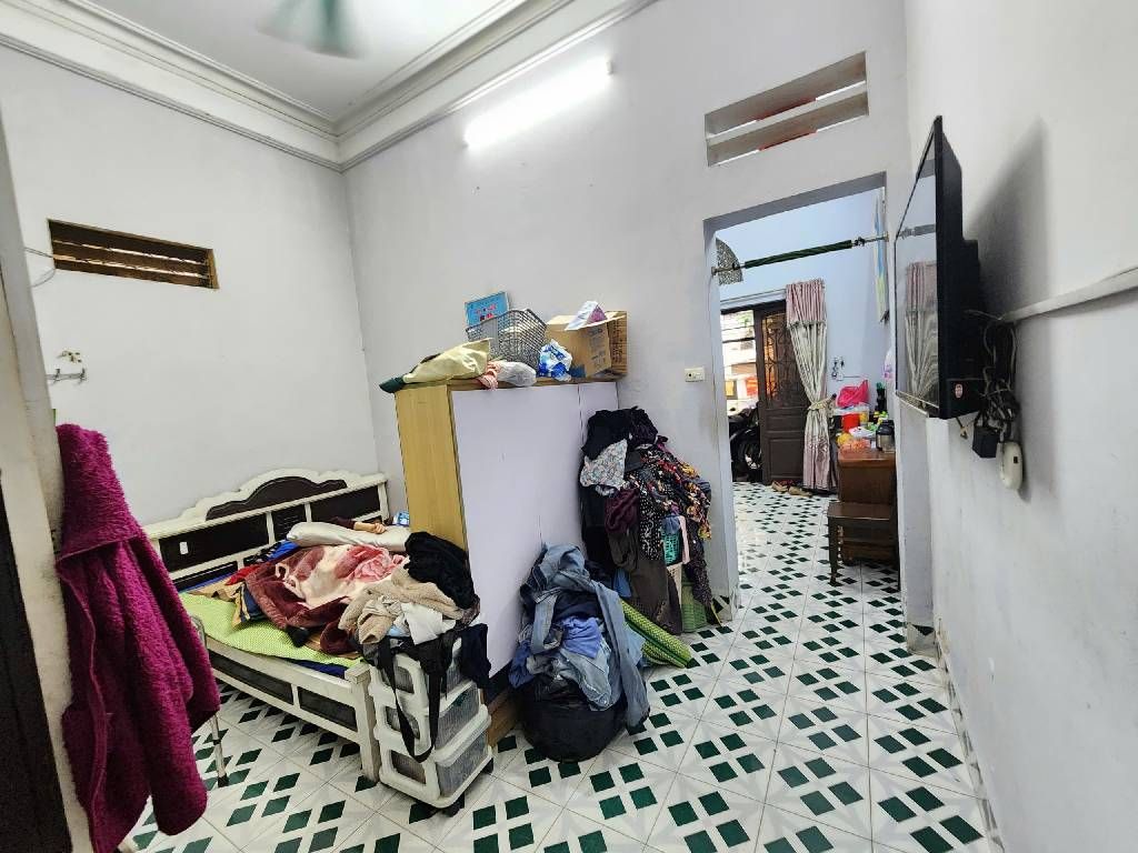 Bán nhà Phố 8/3 - diện tích 60.2m2 3 tầng - Lô góc, ô tô tránh - giá 2,16 tỷ