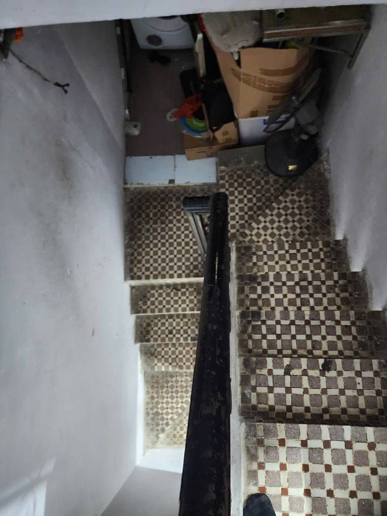 Bán nhà Phố 8/3 - diện tích 60.2m2 3 tầng - Lô góc, ô tô tránh - giá 2,16 tỷ