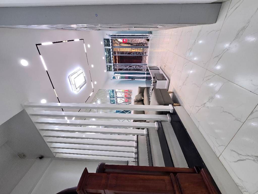 Bán nhà Thúy Lĩnh - diện tích 40,9m2 4 tầng - ô tô đỗ cửa - giá 7,9 tỷ