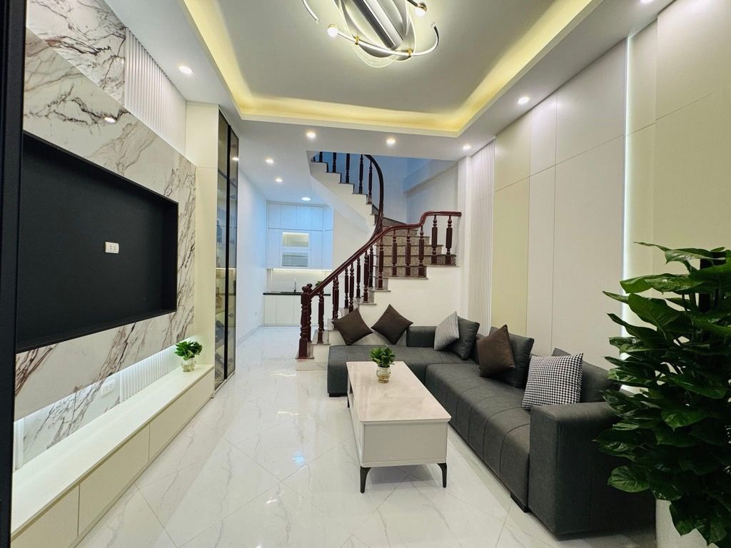 Bán nhà Hoàng Mai - diện tích 31m2 5 tầng - Ngõ 299 Hoàng Mai - giá 8,35 tỷ