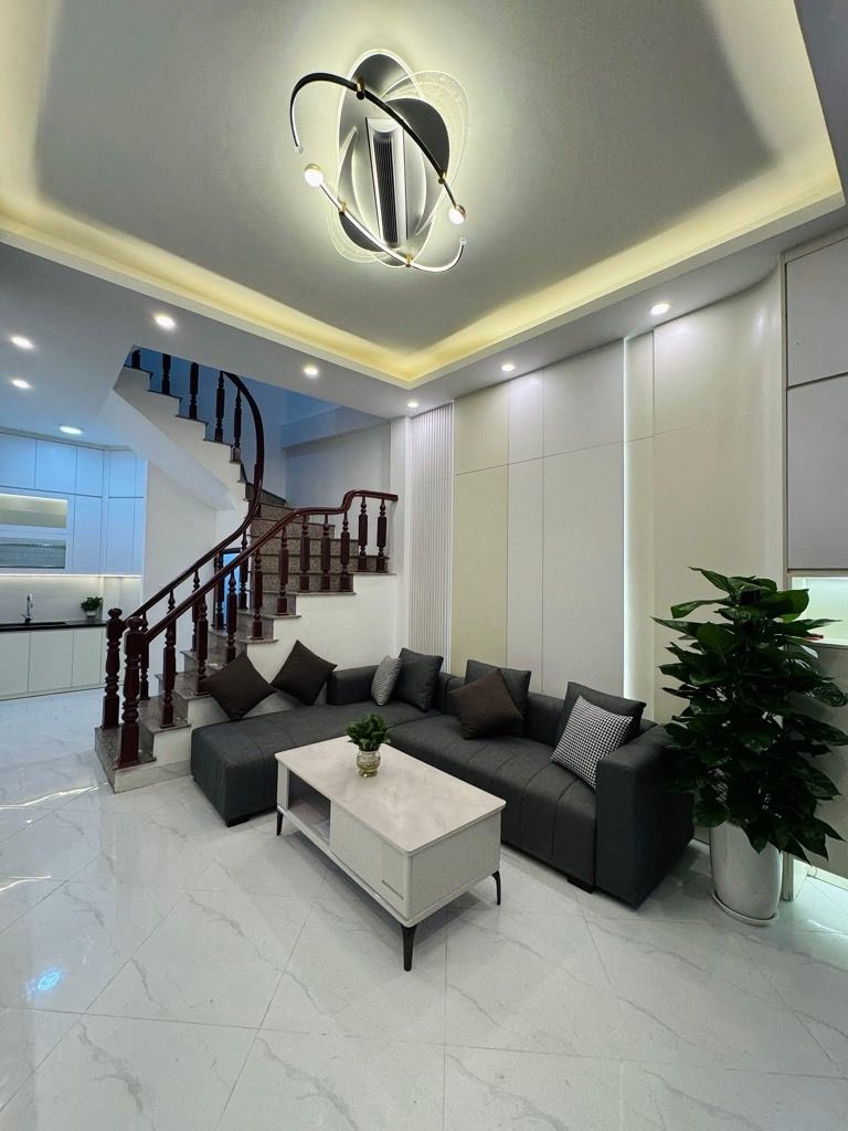 Bán nhà Hoàng Mai - diện tích 31m2 5 tầng - Ngõ 299 Hoàng Mai - giá 8,35 tỷ