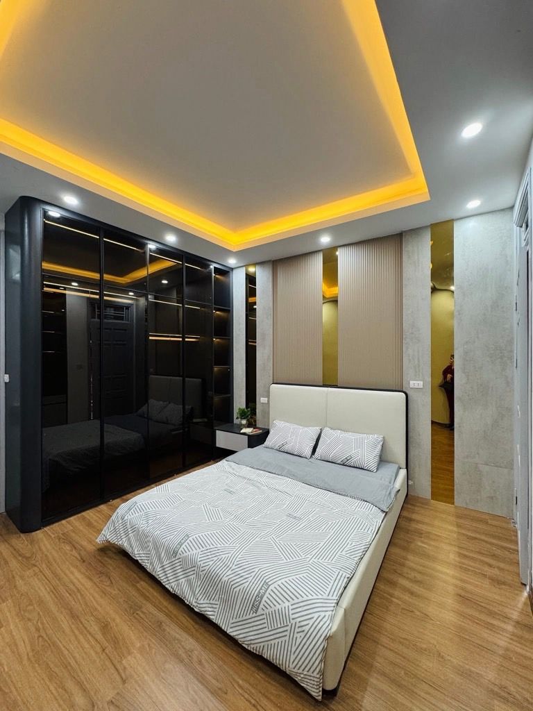 Bán nhà Hoàng Mai - diện tích 31m2 5 tầng - Ngõ 299 Hoàng Mai - giá 8,35 tỷ