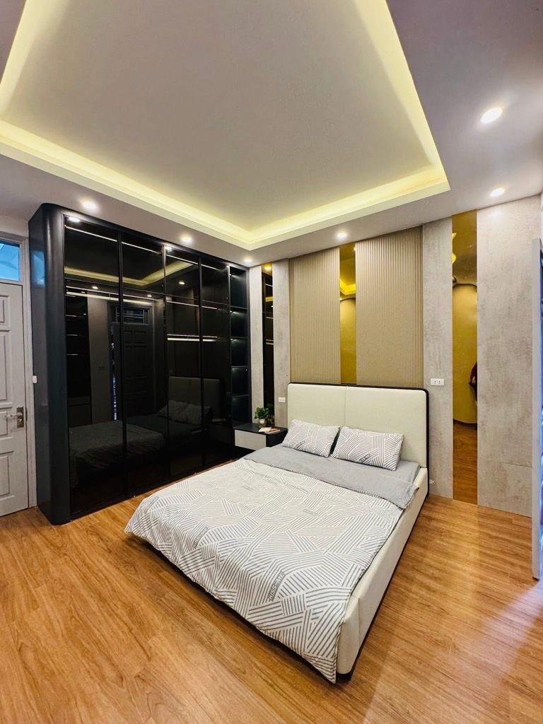 Bán nhà Hoàng Mai - diện tích 31m2 5 tầng - Ngõ 299 Hoàng Mai - giá 8,35 tỷ