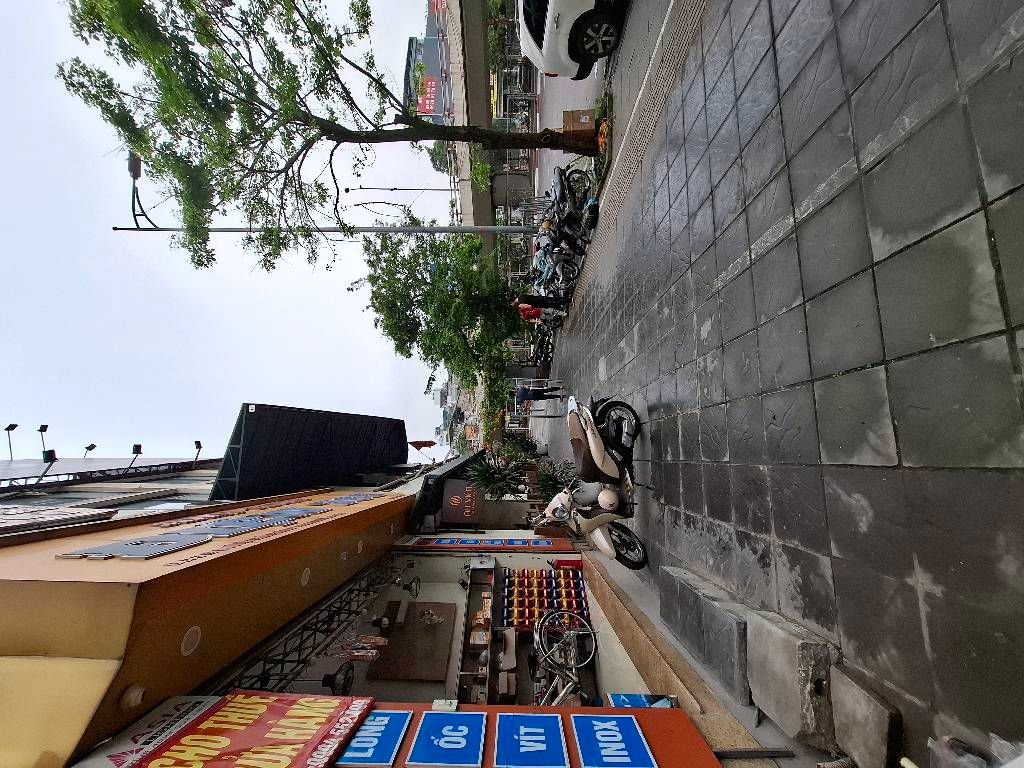 Bán nhà Giải Phóng - diện tích 22m2 3 tầng - Mặt phố kinh doanh sầm uất - giá 10,5 tỷ