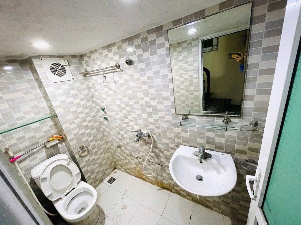 Bán nhà Vĩnh Tuy - diện tích 15m2 6 tầng - Lô góc - giá 4,95 tỷ