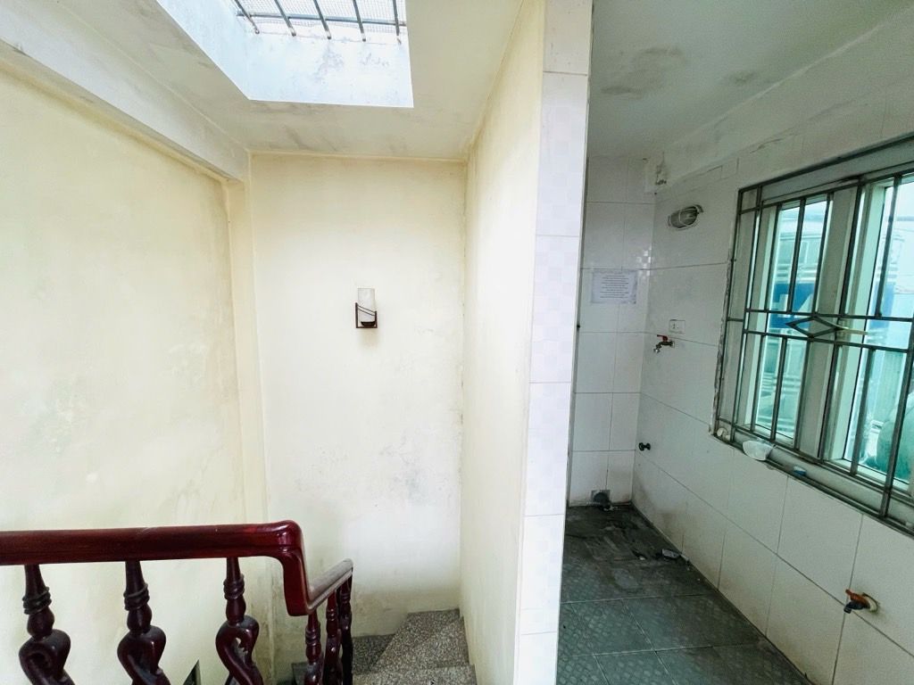 Bán nhà Vĩnh Tuy - diện tích 15m2 6 tầng - Lô góc - giá 4,95 tỷ