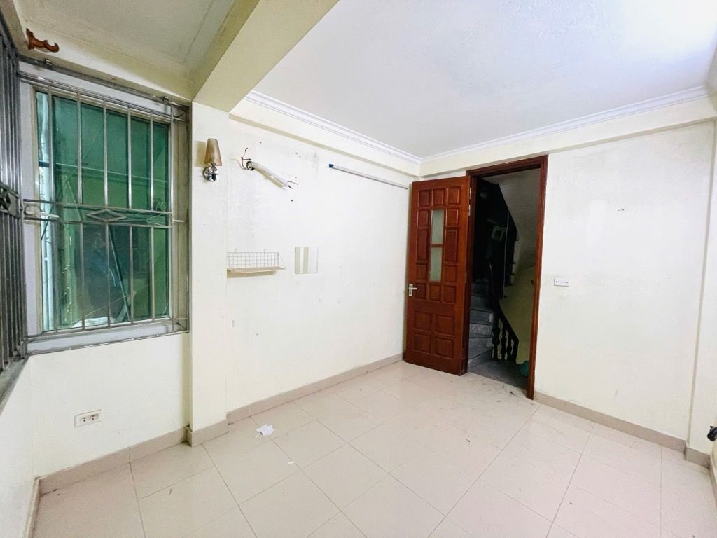 Bán nhà Vĩnh Tuy - diện tích 15m2 6 tầng - Lô góc - giá 4,95 tỷ