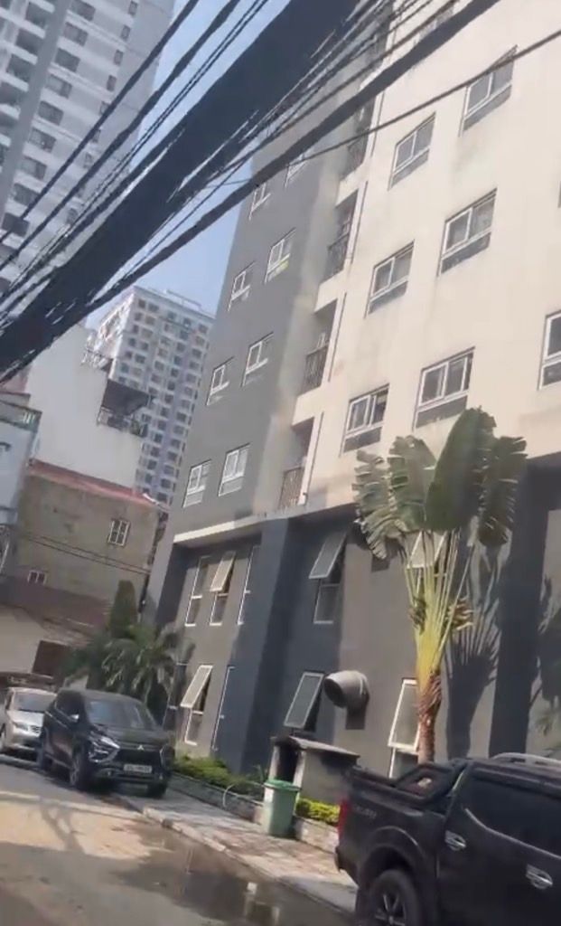 Bán nhà Minh Khai - diện tích 98m2 1 tầng - đất tặng nhà cấp 4 - giá 22,6 tỷ